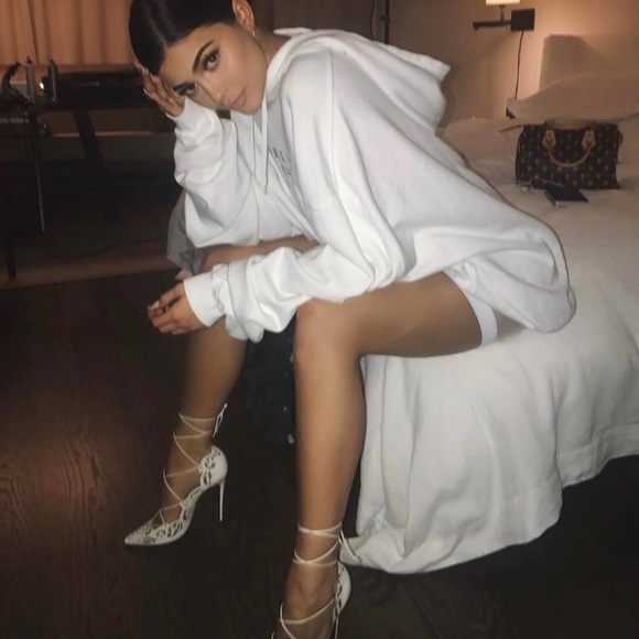 Christian Louboutin IMPERA white heels, size 37/ US7 RARE! - Picture 3 of 15